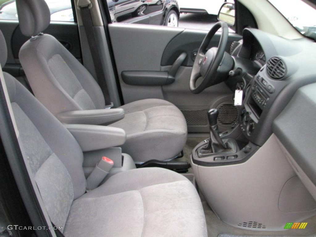 Gray Interior 2002 Saturn VUE Standard VUE Model Photo #39824166