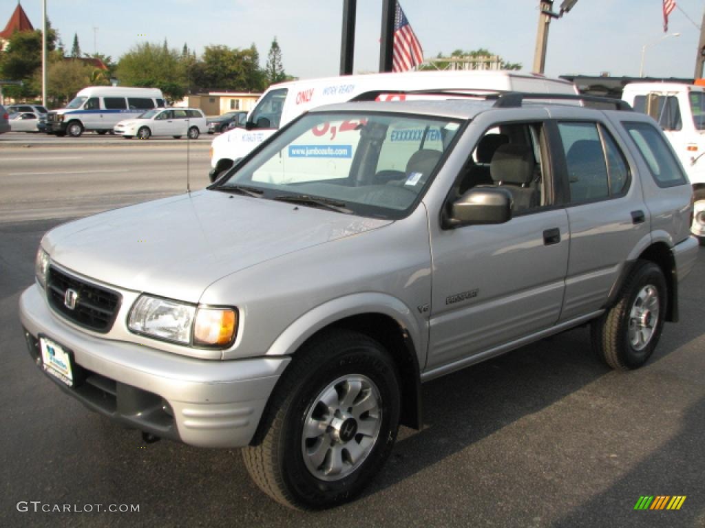 2001 Passport LX 4x4 - Bright Silver / Gray photo #5