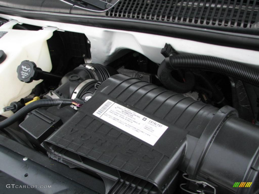 2007 Chevrolet Express 2500 Extended Commercial Van 4.8 Liter OHV 16-Valve V8 Engine Photo #39824650