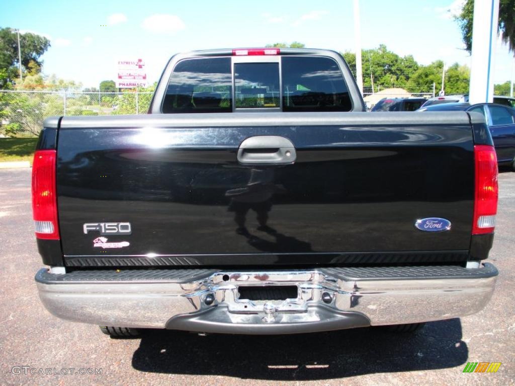 2002 F150 XLT SuperCab - Black / Dark Graphite photo #4