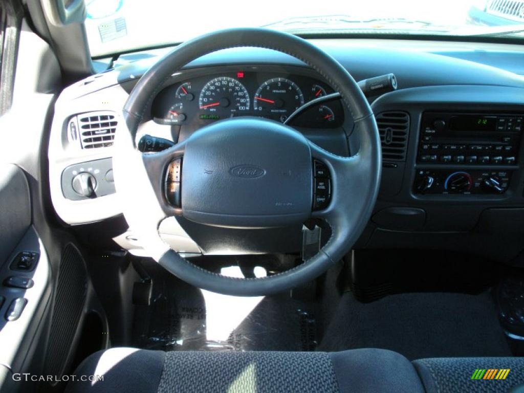 2002 F150 XLT SuperCab - Black / Dark Graphite photo #18