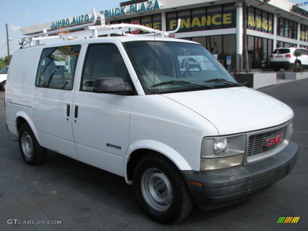 Ivory White GMC Safari