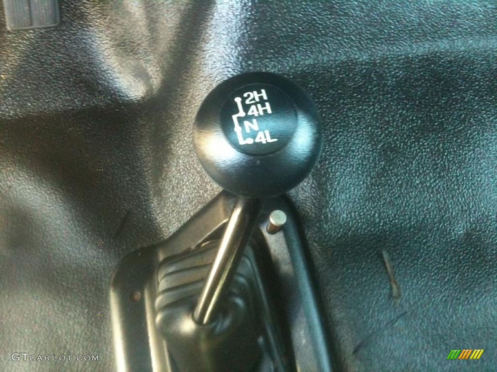 2002 Ford F350 Super Duty XL SuperCab 4x4 Controls Photos