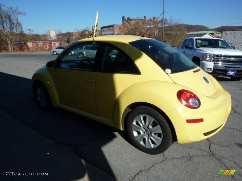 2009 New Beetle 2.5 Coupe - Sunflower Yellow / Black photo #7