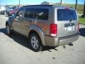 2007 Light Khaki Metallic Dodge Nitro SXT 4x4  photo #4