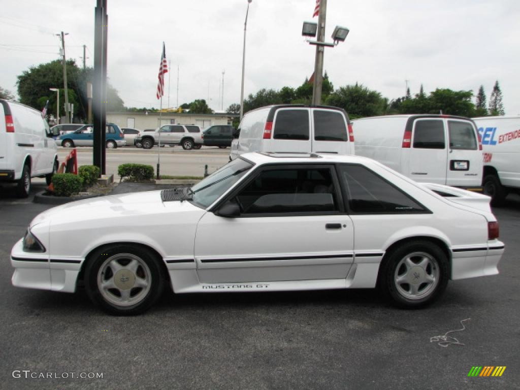 Oxford White 1992 Ford Mustang GT Coupe Exterior Photo #39830490