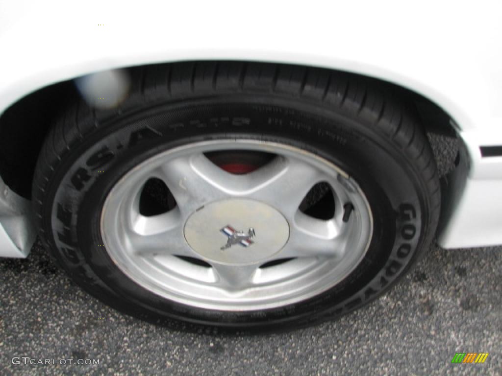 1992 Ford Mustang GT Coupe Wheel Photo #39830699