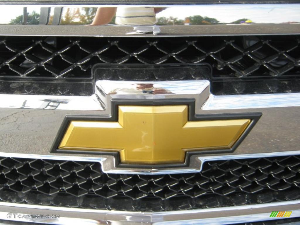 2011 Chevrolet Silverado 1500 LT Crew Cab Marks and Logos Photo #39830895