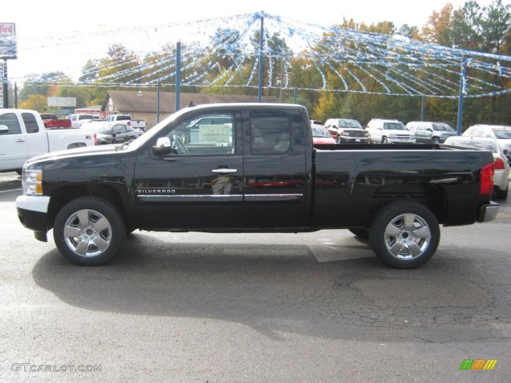 2011 Silverado 1500 LT Extended Cab - Black / Ebony photo #2