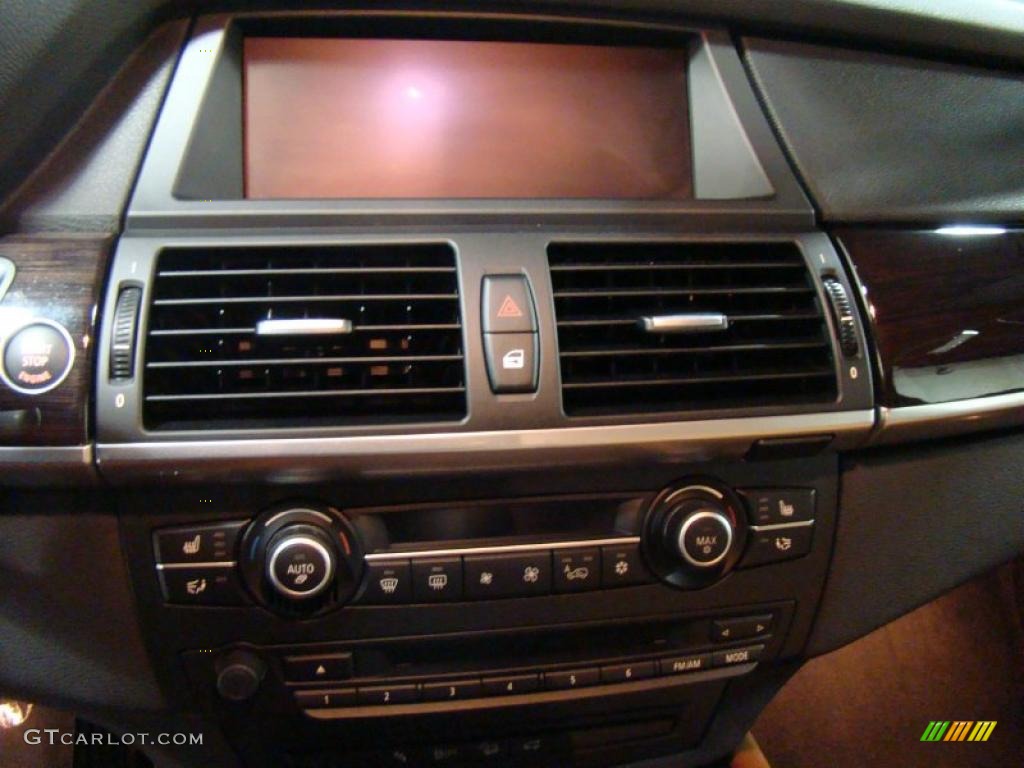 2011 BMW X6 xDrive35i Controls Photo #39834506