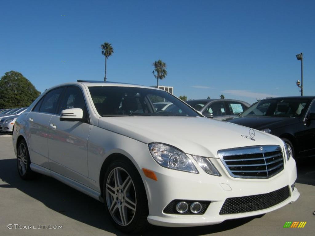 2010 E 350 Sedan - Arctic White / Black photo #1