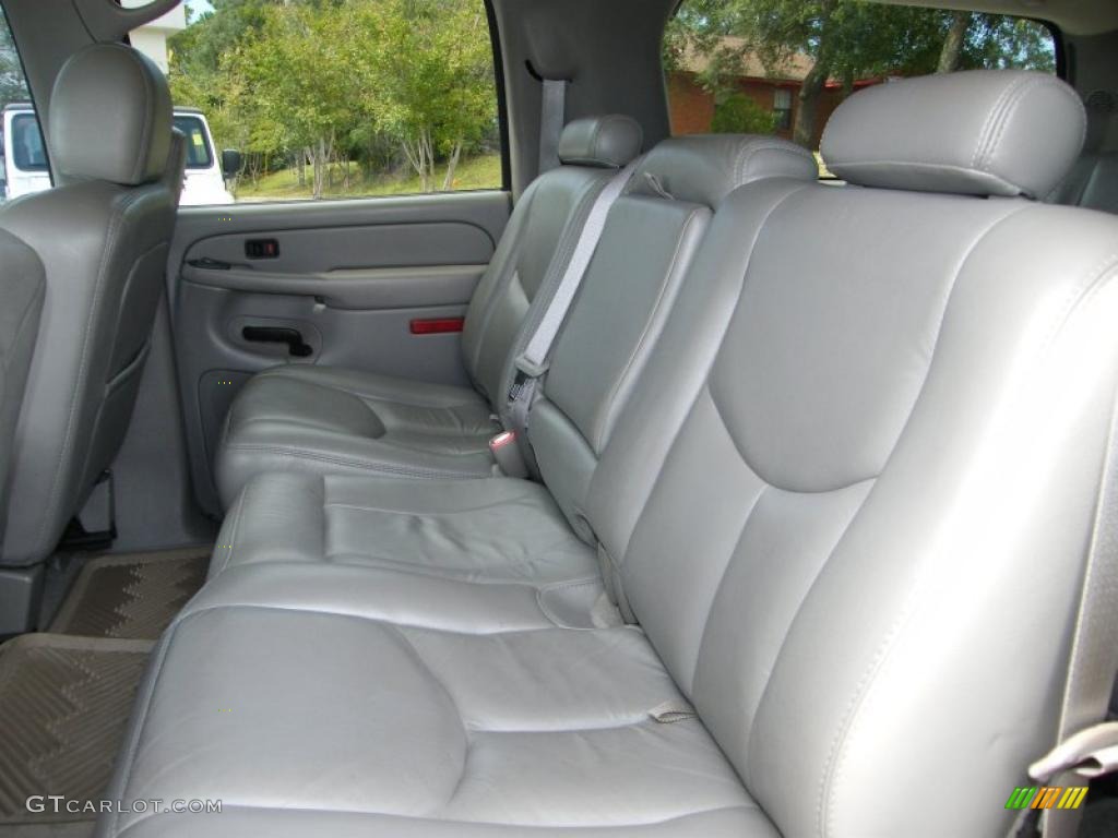 Tan/Neutral Interior 2005 Chevrolet Suburban 1500 LT Photo #39834822