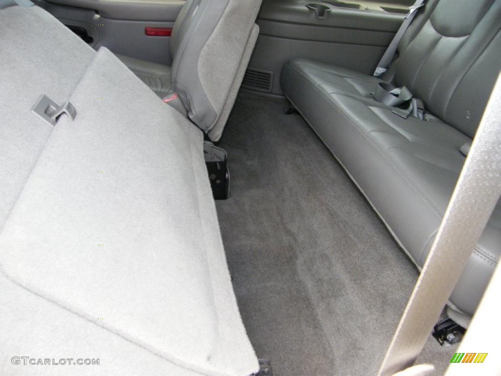 Tan/Neutral Interior 2005 Chevrolet Suburban 1500 LT Photo #39834850