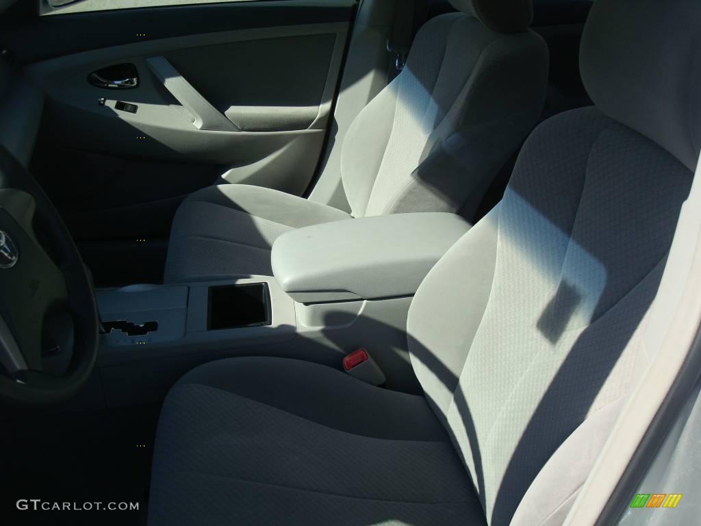 2008 Camry LE - Classic Silver Metallic / Ash photo #10