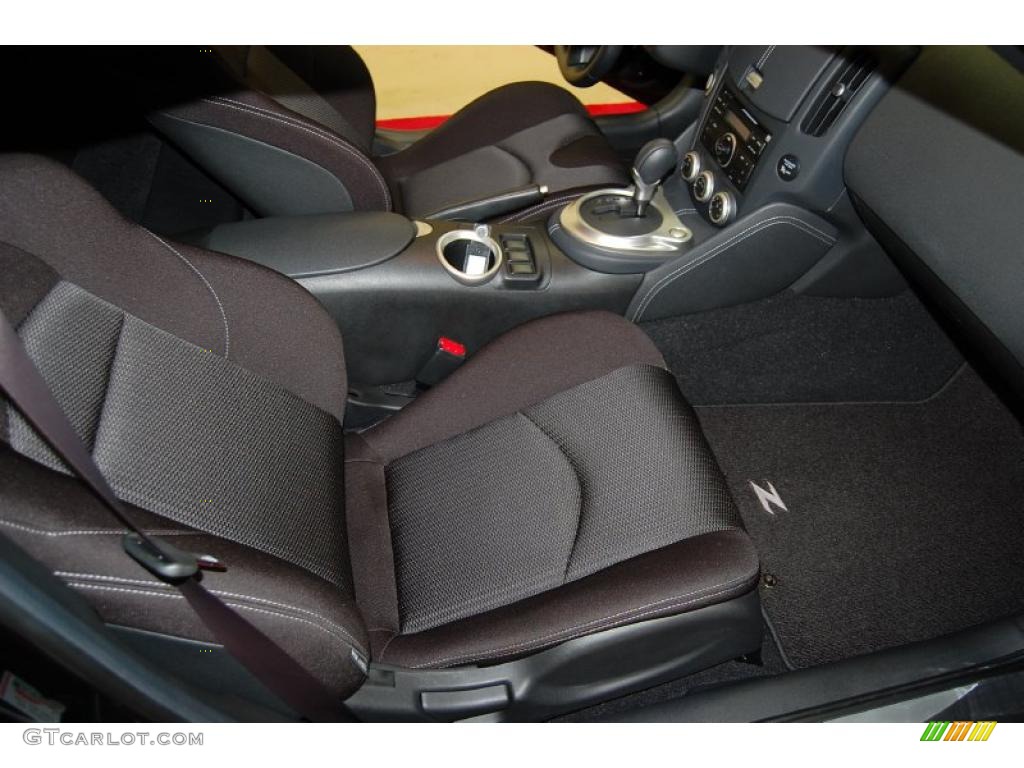 2010 370Z Coupe - Magnetic Black / Black Cloth photo #15