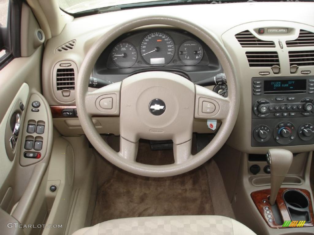 2004 Chevrolet Malibu LS V6 Sedan Neutral Steering Wheel Photo #39837603