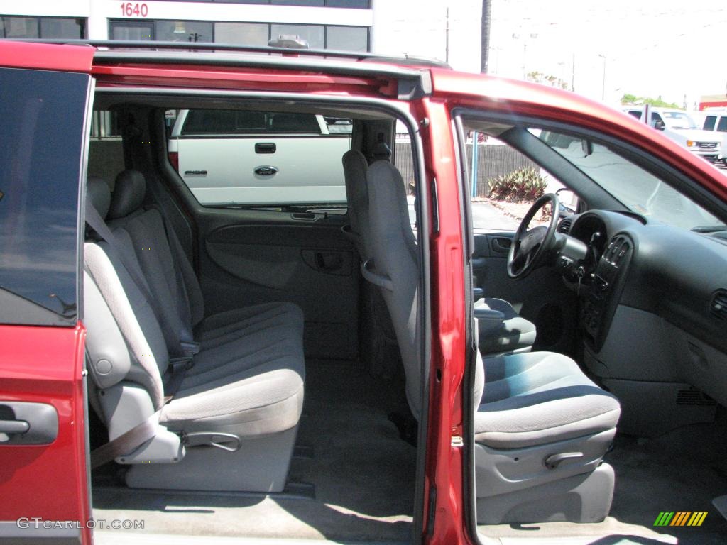 2004 Grand Caravan SE - Inferno Red Tinted Pearl / Medium Slate Gray photo #11