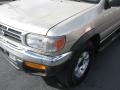 1998 Beige Metallic Nissan Pathfinder SE 4x4  photo #4