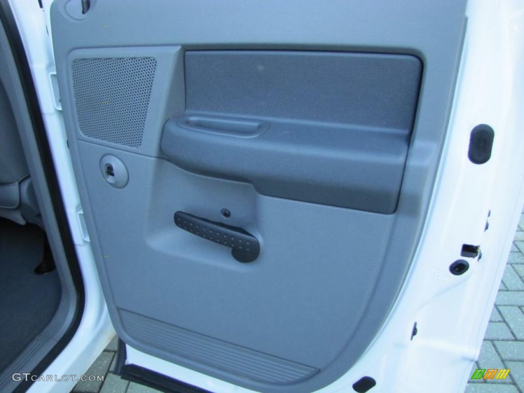 2007 Ram 1500 Sport Quad Cab - Bright White / Medium Slate Gray photo #18