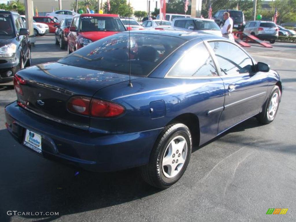 2002 Cavalier Coupe - Indigo Blue Metallic / Graphite photo #9