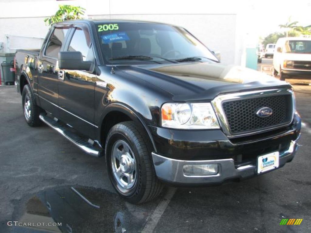 2005 F150 Lariat SuperCrew - Black / Black photo #1