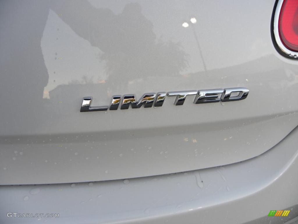 2011 Ford Taurus Limited Marks and Logos Photo #39842441