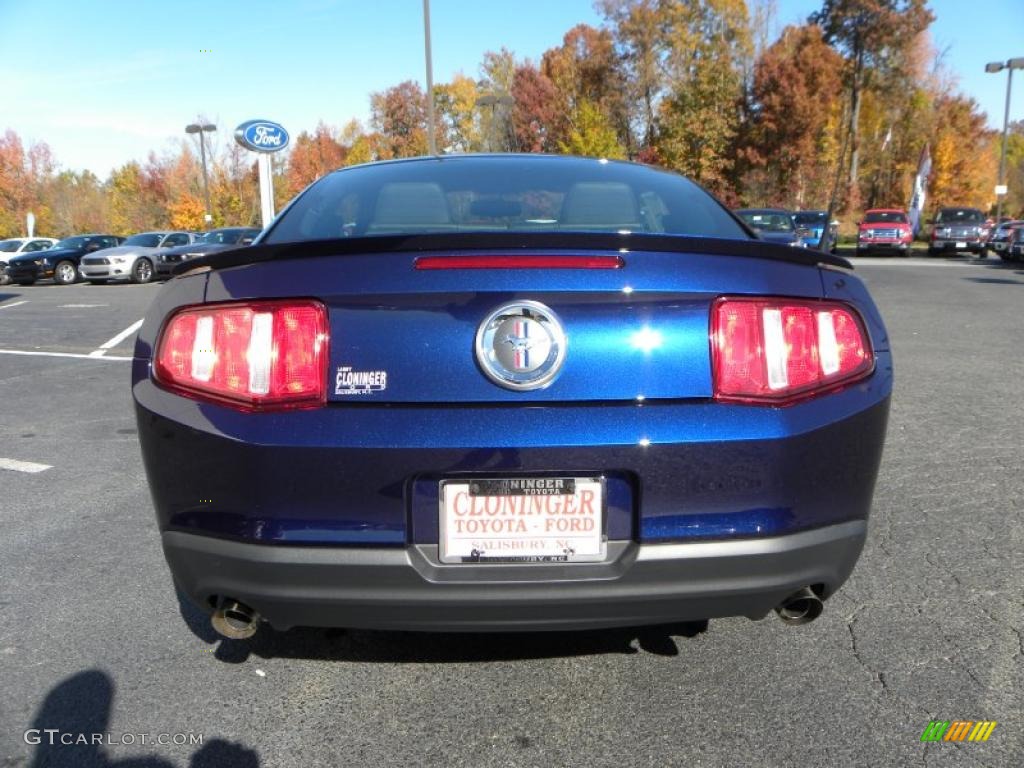 2011 Mustang V6 Premium Coupe - Kona Blue Metallic / Charcoal Black photo #4