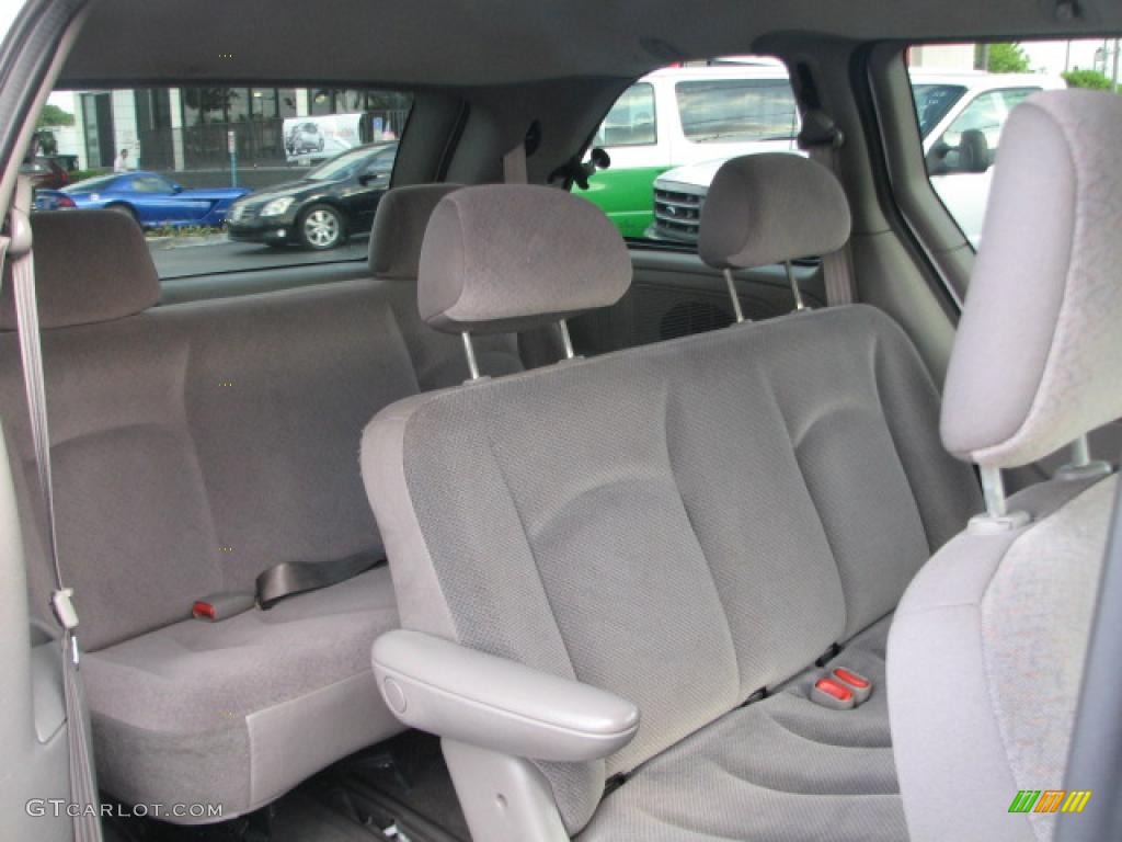 Taupe Interior 2003 Dodge Caravan SE Photo #39844858