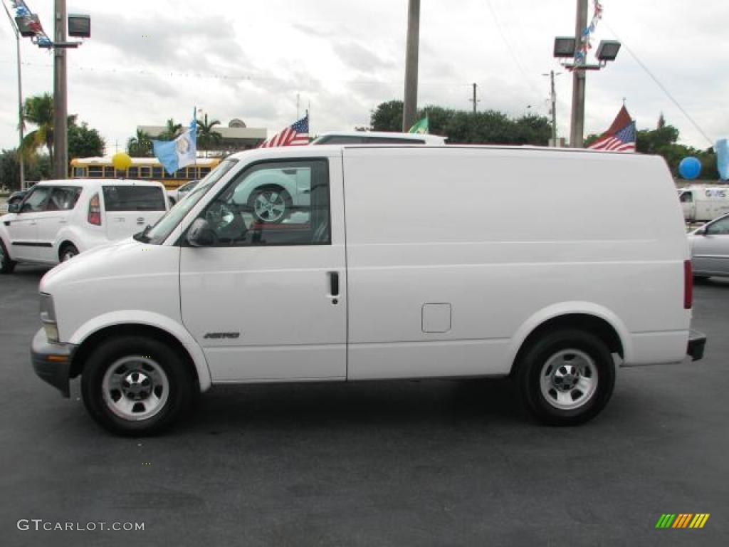 Ivory White 2001 Chevrolet Astro Commercial Van Exterior Photo #39846166