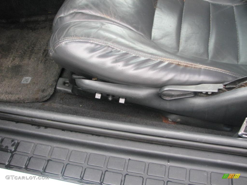 1996 Firebird Coupe - Bright White / Black photo #17