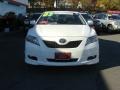 Super White - Camry SE Photo No. 2