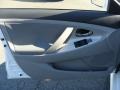 Super White - Camry SE Photo No. 6