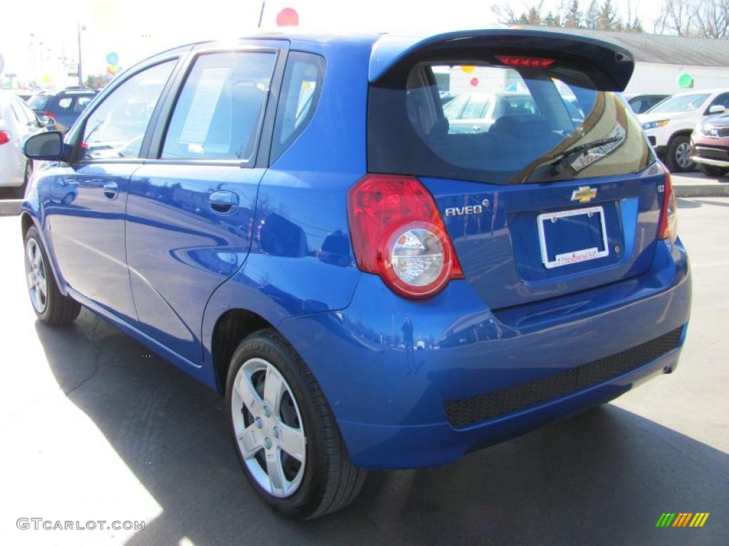 2010 Aveo Aveo5 LT - Bright Blue / Charcoal photo #2
