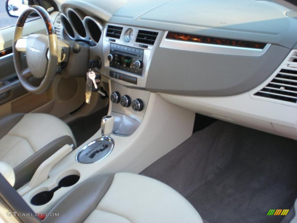 2008 Chrysler Sebring Limited Sedan Medium Pebble Beige/Cream Dashboard Photo #39852398