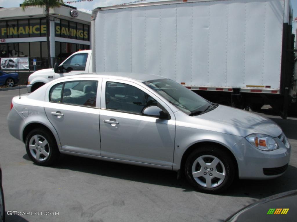 2007 Cobalt LT Sedan - Ultra Silver Metallic / Gray photo #9