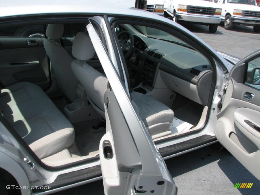 2007 Cobalt LT Sedan - Ultra Silver Metallic / Gray photo #10