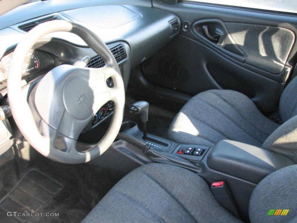 2003 Cavalier Sedan - Olympic White / Graphite Gray photo #5