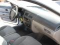 2005 Vibrant White Ford Taurus SE  photo #12