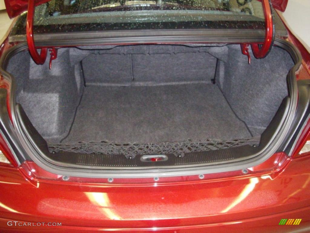 2002 Ford Taurus SES Trunk Photo #39855122