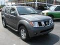 Storm Grey Metallic - Pathfinder SE Photo No. 1