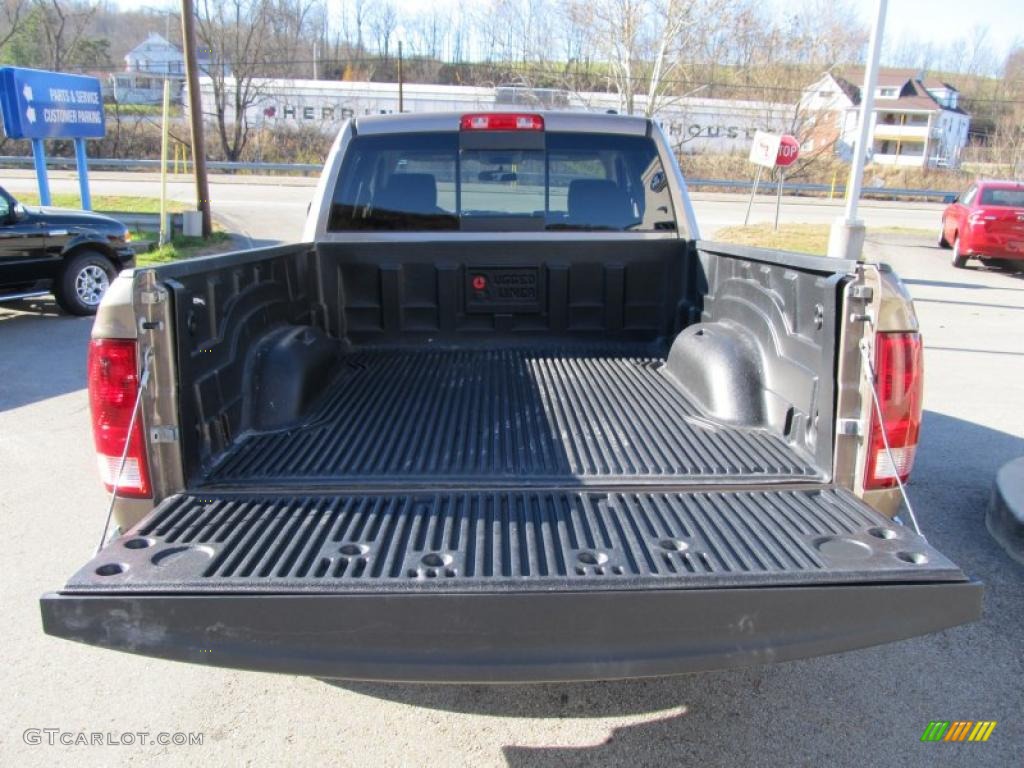 2009 Ram 1500 SLT Quad Cab 4x4 - Austin Tan Pearl / Light Pebble Beige/Bark Brown photo #6