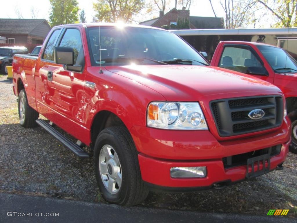 Bright Red 2004 Ford F150 STX SuperCab 4x4 Exterior Photo #39859619