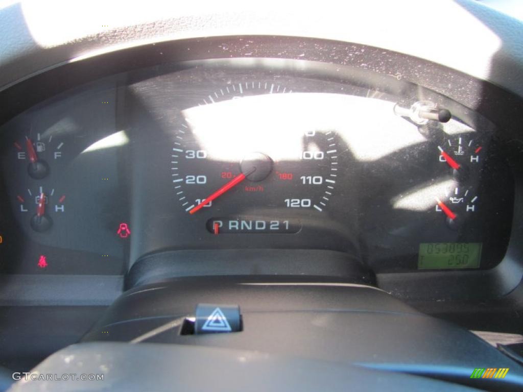 2004 F150 STX SuperCab 4x4 - Bright Red / Dark Flint photo #15