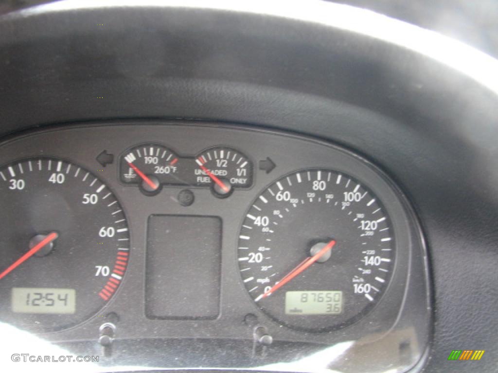 2001 Volkswagen Jetta GLS 1.8T Sedan Gauges Photos