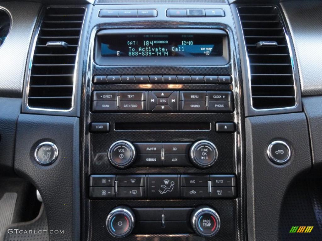 2010 Ford Taurus SHO AWD Controls Photo #39862551