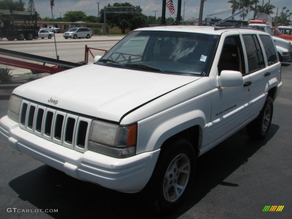 1996 Grand Cherokee Limited 4x4 - Stone White / Beige photo #3
