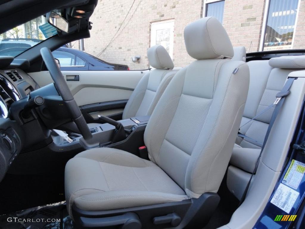Stone Interior 2011 Ford Mustang V6 Convertible Photo #39863463
