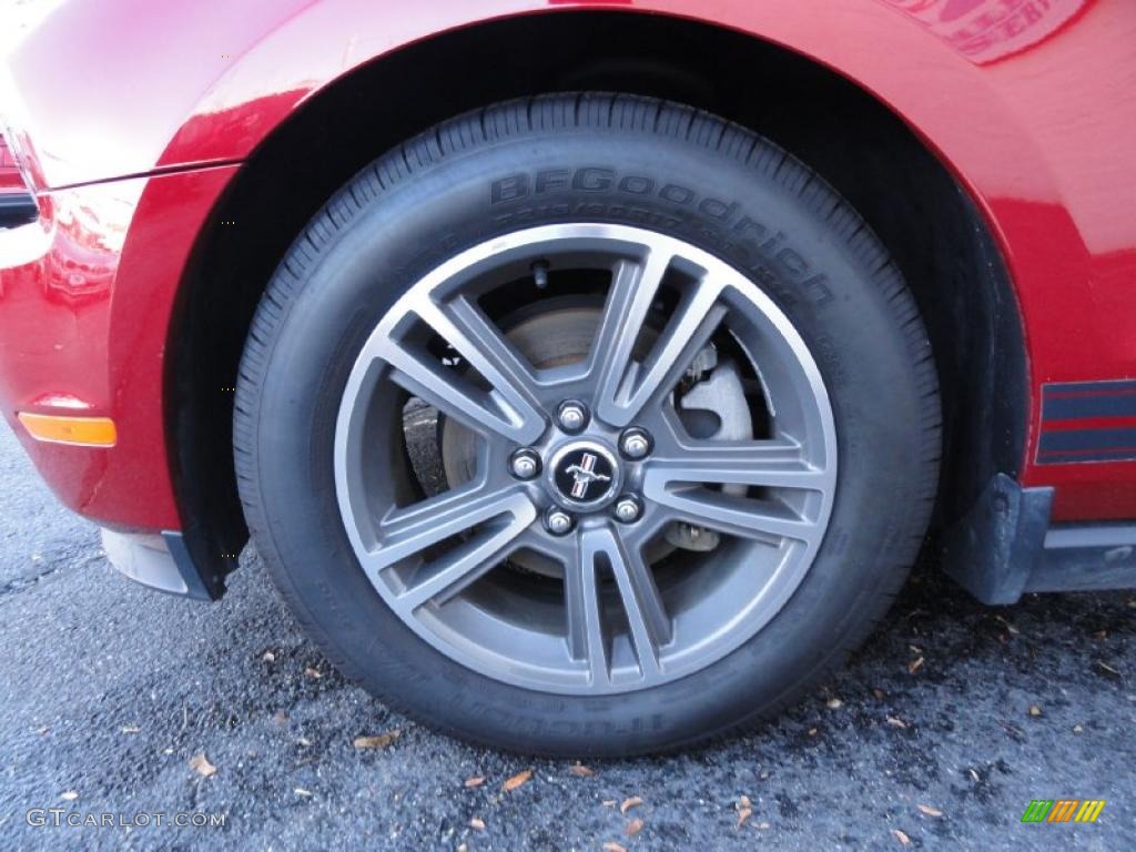 2010 Ford Mustang V6 Premium Convertible Wheel Photo #39864631