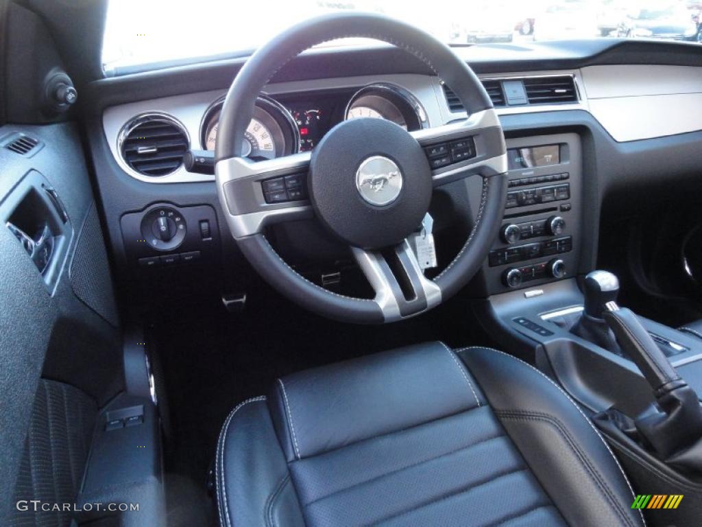 Charcoal Black Interior 2011 Ford Mustang V6 Coupe Photo #39865179