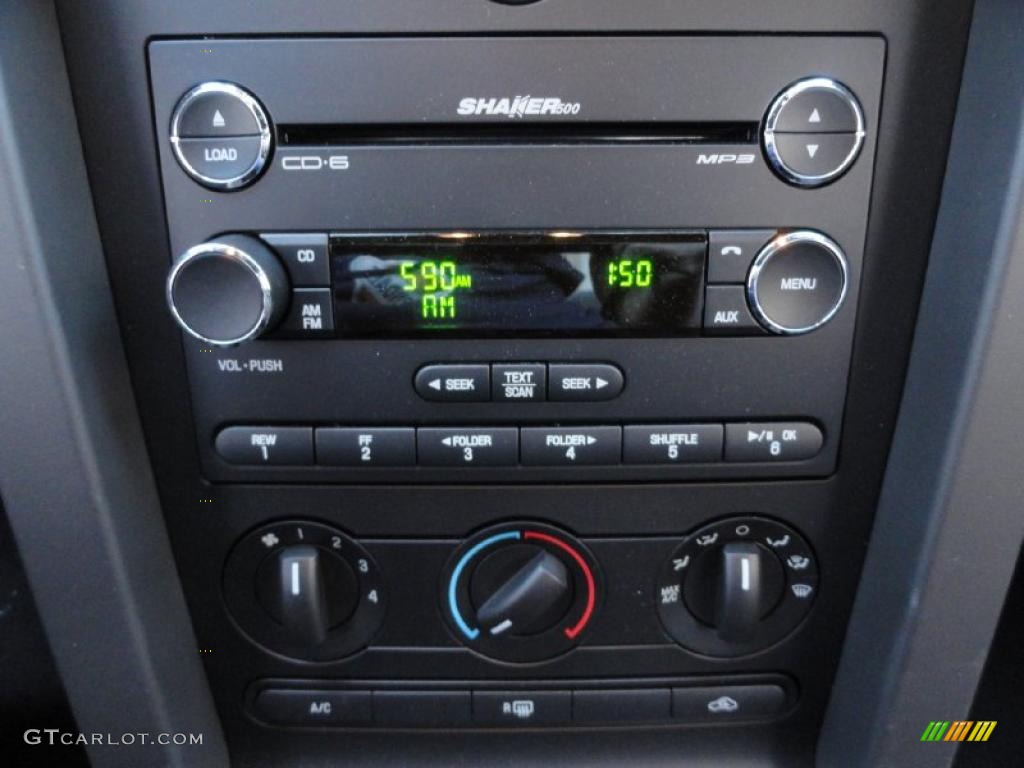 2009 Ford Mustang GT Premium Coupe Controls Photo #39865675